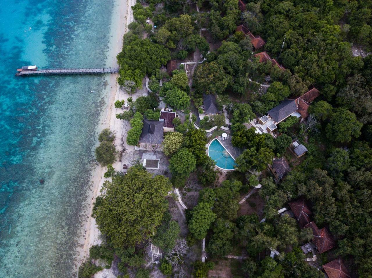 NusaBay Menjangan Banyuwedang Bagian luar foto