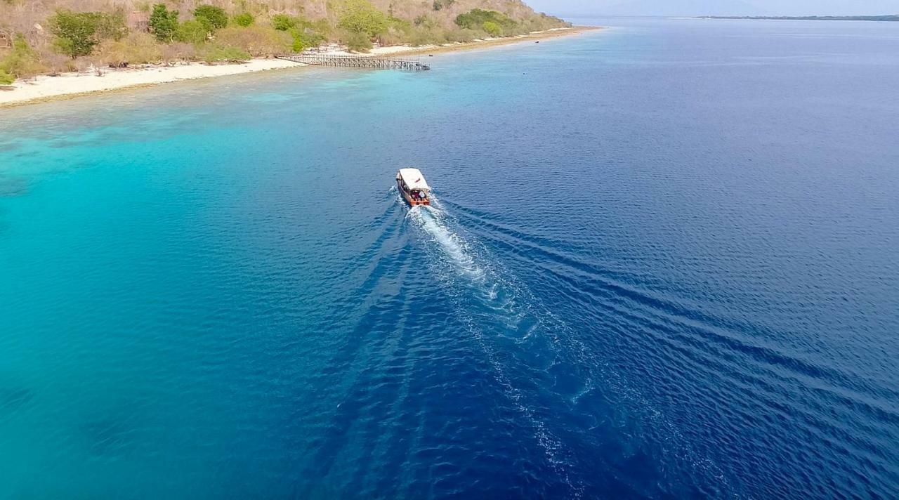 NusaBay Menjangan Banyuwedang Bagian luar foto